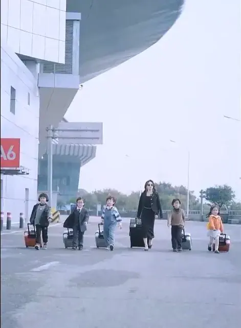 天降五宝：千亿爹地快投降0